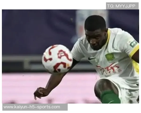 国安逆袭大埔法比奥精彩一停一射连追三球实现反超胜利